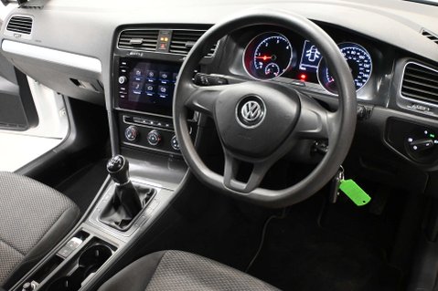 Volkswagen Golf 1.6 Golf S TDI BlueMotion Technology 5dr 27