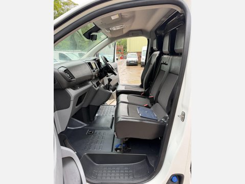 Peugeot Expert 1.6 BlueHDi 1000 Professional Standard Panel Van 6dr Diesel Manual MWB Euro 30