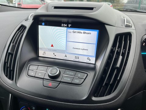 Ford Kuga 2.0 TDCi Titanium Euro 6 (s/s) 5dr 28