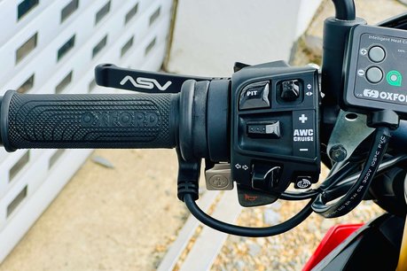 Aprilia Tuono Tuono V4 1100 Factory 15