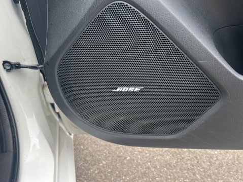 Mazda 3 2.0 SKYACTIV-G Sport Nav Euro 5 (s/s) 5dr 33