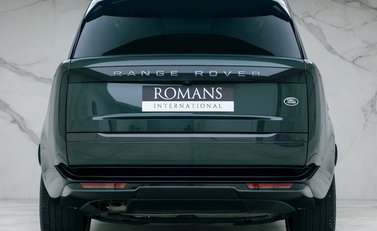 Land Rover Range Rover D350 Autobiography LWB 7 Seater 4