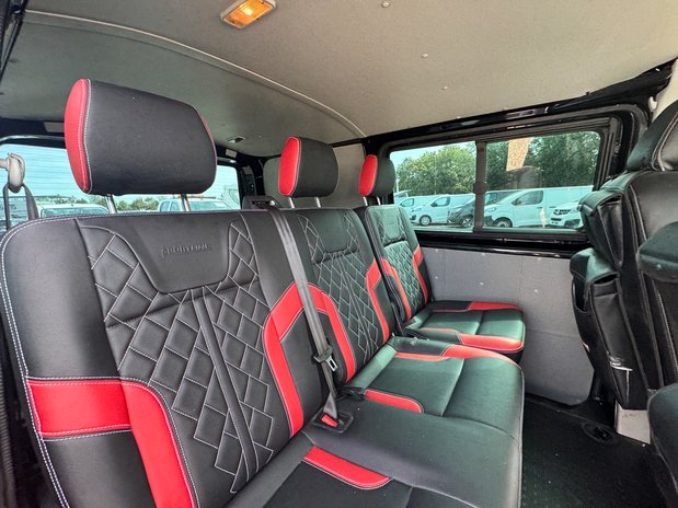 Volkswagen Transporter Crew Cab AUTO SWB L1H1 T32 Sportline Air Con Alloys Sensors EURO 6 NO VAT 17