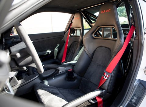 Porsche 911 GT3 RS 4.0 LHD 12