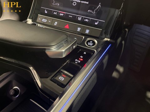 Audi Q8 50 Sport SUV 5dr Electric Auto quattro 95kWh (11kW Charger) (340 ps) 17