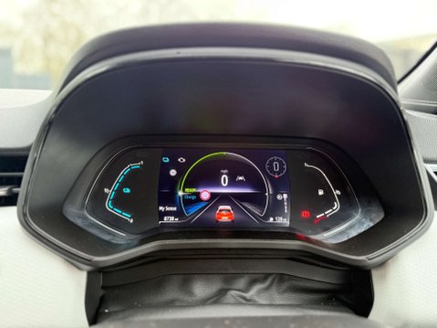 Renault Clio 1.6 Clio Techno E-Tech HEV Auto 5dr 76