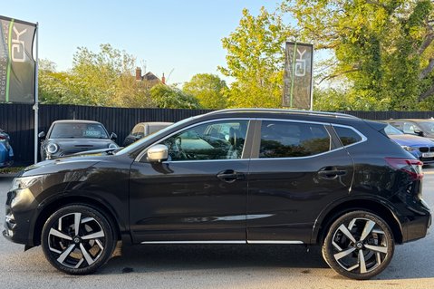 Nissan Qashqai DIG-T TEKNA PLUS DCT - ONE OWNER - DETATCHABLE TOWBAR -LOW MILEAGE  11