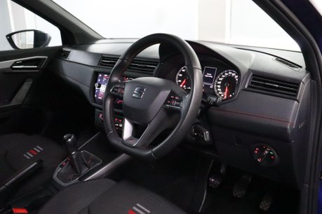 SEAT Arona TSI FR 5