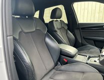 Audi Q5 2.0 TDI 40 Black Edition SUV 5dr Diesel S Tronic quattro Euro 6 (s/s) (190 11