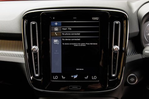 Volvo XC40 B4 R-DESIGN MHEV 28