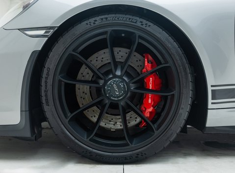 Porsche 911 GT3 (991.2) 25