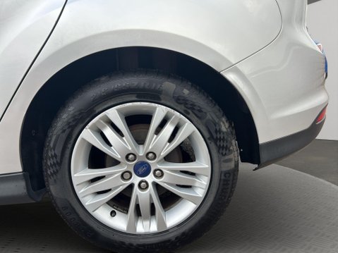 Ford Focus 1.6 Titanium Navigator Powershift Euro 5 5dr 60