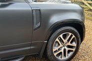 Land Rover Defender XS EDITION 35