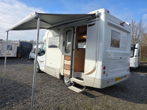 Auto-Sleepers Nuevo Eton 15