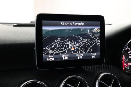 Mercedes-Benz A Class A 200 D AMG LINE PREMIUM 38
