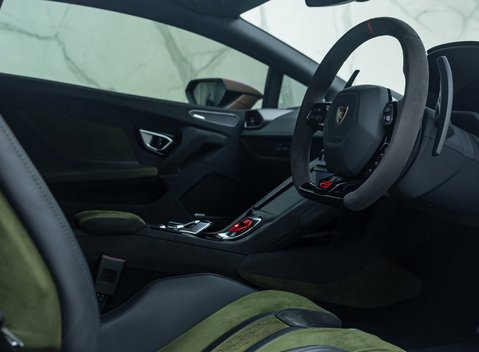 Lamborghini Huracan Sterrato 10