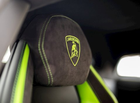 Lamborghini Aventador S 18