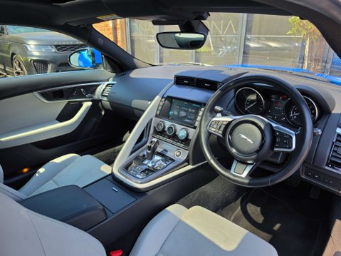 Jaguar F-Type 3.0 F-Type V6 R-Dynamic Auto 3dr 4