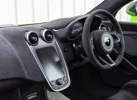 McLaren 600 Spider 19