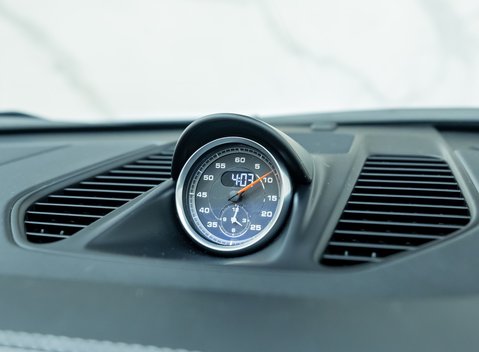 Porsche 911 Carrera GTS CABRIOLET (991.2) 22