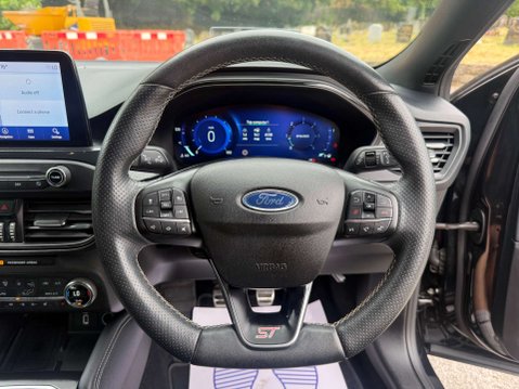 Ford Focus 2.0 Focus ST EcoBlue 5dr 32