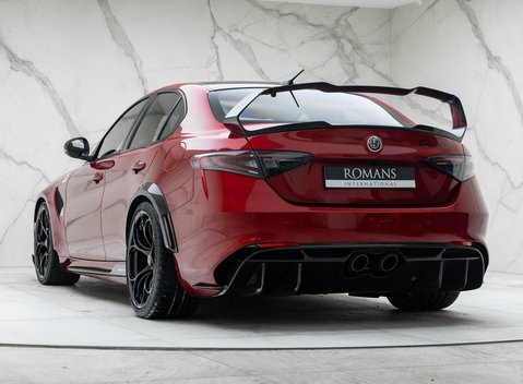 Alfa Romeo Giulia GTAm 10