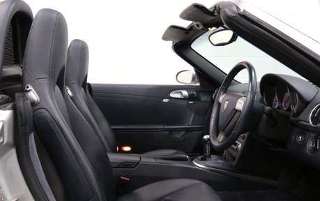 Porsche Boxster 24V S Manual in Wonderful Condition 6