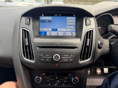 Ford Focus ST-LINE X 13