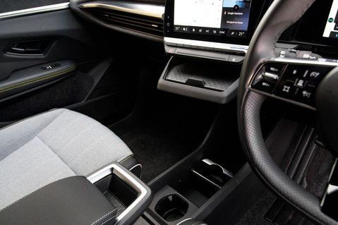 Renault Megane ICONIC 33