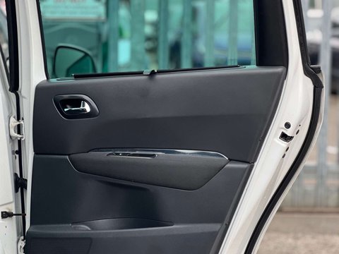 Peugeot 5008 1.6 5008 Allure Blue HDi S/S 5dr 47