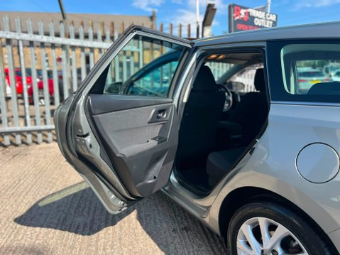 Toyota Auris VVT-I ICON TECH TOURING SPORTS 67
