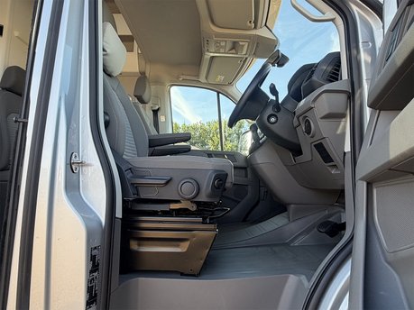Volkswagen Grand California TDI 41