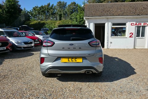 Ford Puma ST-LINE MHEV..1 FORMER KEEPER, 5 SERVICE.GLASS SUNROOF ,SAT NAV. 7