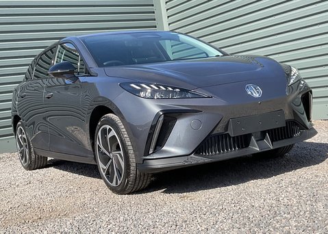MG MG4 EV 64kWh PREMIUM LONG RANGE 7