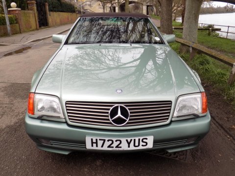 Mercedes-Benz SL Series 500SL-32 15