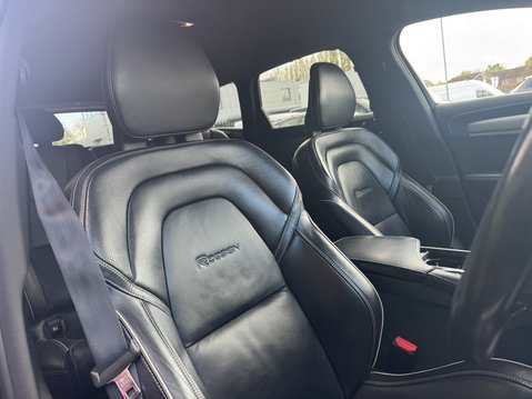 Volvo V90 (Sold) 2.0 D4 R-Design Pro Estate 5dr Diesel Auto Euro 6 11