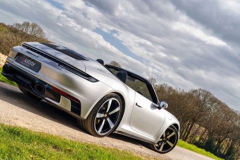 Porsche 911 3.0 911 Carrera S Auto 2dr 20