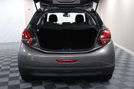 Peugeot 208 PURETECH S/S SIGNATURE 14