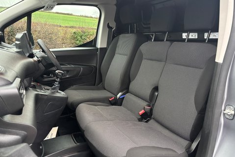 Peugeot Partner 102 ps BlueHdi Professional L2 3