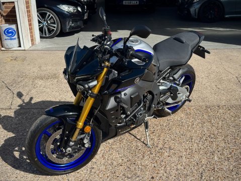 Yamaha MT-10 1000 SP Hyper-naked Euro 5 15