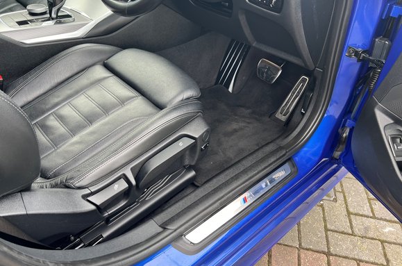 BMW 3 Series 330E M SPORT 19