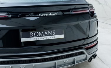 Lamborghini Urus 30