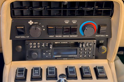 Aston Martin V8 Vantage X-Pack 7.0 18