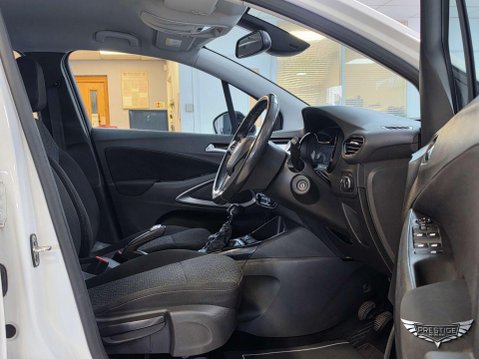 Vauxhall Crossland 1.2 Turbo Design Euro 6 (s/s) 5dr 60
