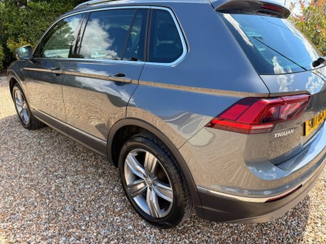 Volkswagen Tiguan 2.0 TDI SEL DSG 4Motion Euro 6 (s/s) 5dr 12