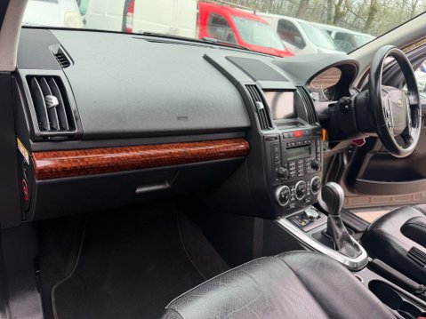 Land Rover Freelander 2 3.2 i6 HSE Auto 4WD Euro 4 5dr 43