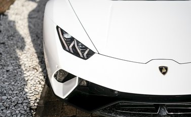 Lamborghini Huracan Performante 23