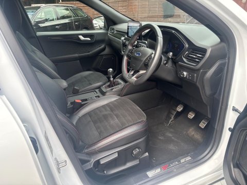 Ford Kuga ST-LINE FIRST EDITION 16