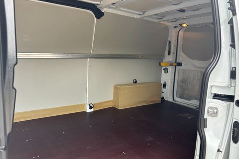 Ford Transit Custom 320 L2 Leader Panel Van - Air Con / Sat Nav 10