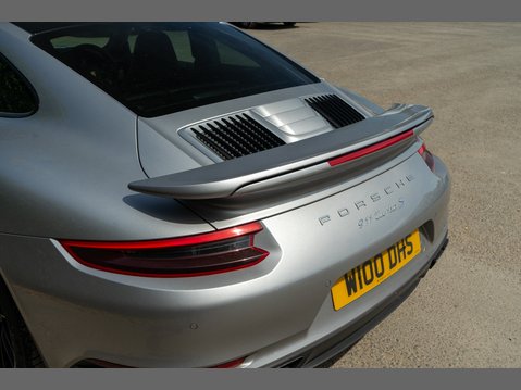 Porsche 911 3.8T 991 Turbo S Coupe 2dr Petrol PDK 4WD Euro 6 (s/s) (580 ps) 17